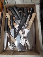 Tray lot Knives