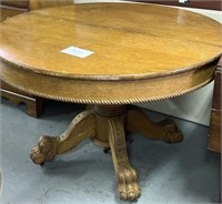 Vintage / antique circular footed table 47x47x30