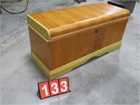 CEDAR CHEST 48 1/2X18 1/2X22 VERY NICE