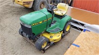 John Deere LX178 Garden Tractor w/ 38" Deck*