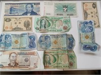 OF) lot of foreign currency