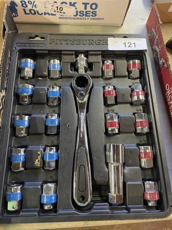 PITTSBURGH RATCHETING SOCKET SET