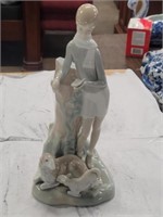 Lladro - Collectible Porcelain Figurine