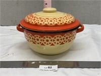 Vintage Enamelware Bowl w/ Lid Graniteware