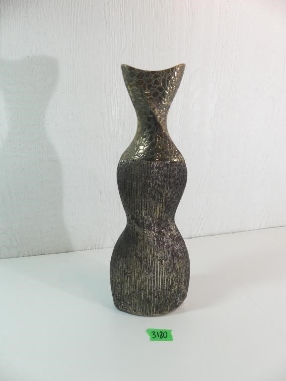Bowring Persia Vase Wave 15.75"