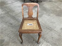 SMALL CAIN SEAT CHAIR