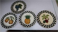 4 Decorative Hanging Plates