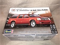 Revell Cadillac Escalade open model