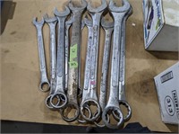 BUNDLE OF WRENCHES