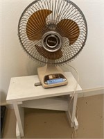 Wooden step, plug-in fan, fan does work