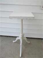 WHITE PAINTED PLANT STAND 12X12X29 INCHES