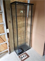 glass display case 24w 15d 64h