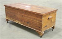 Cedar Chest, Approx 45"x19"x18"