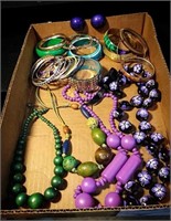 Costume jewelry, purple necklace, wood bead