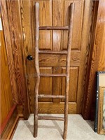 Wood Ladder for Blankets