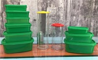 Plastic storage bins & canisters (25pcs)