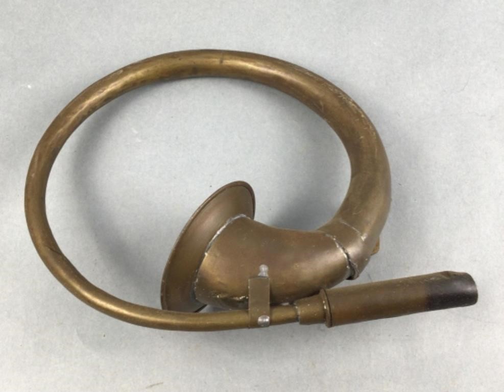 Brass car horn