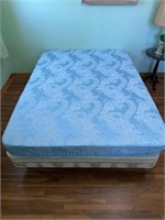 Full-size mattress boxspring and metal frame