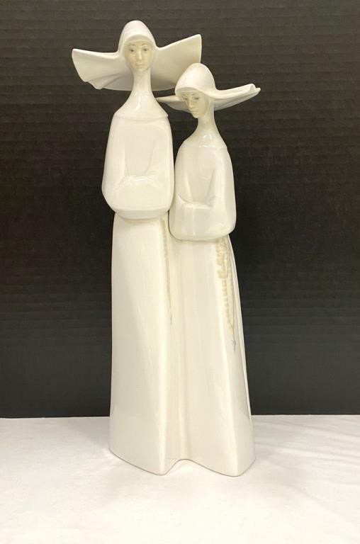 Lladro Double Nun Figure
