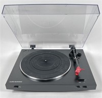 AUDIO-TECHNICA TURN TABLE