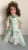 22" Simon & Halbig German jointed doll