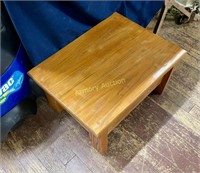 OAK STEP STOOL / LOW TABLE