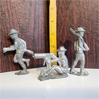 Set of 3 antique lead soldiers