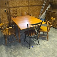 DINING TABLE WITH CHAIRS AND HUTCH