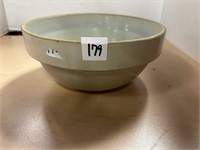 VTG SM crock bowl