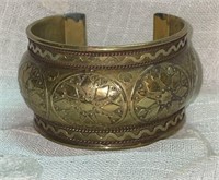 1980s India Brass Engraved Design Cuff Bracelet