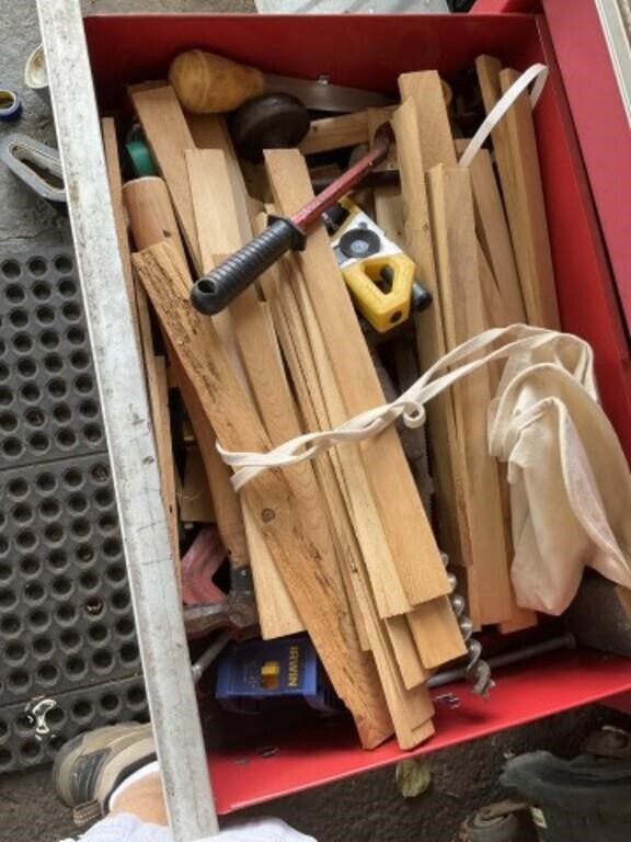 Drawer lot to include hammer,etc