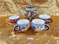 Assorted teapot and cups (5)