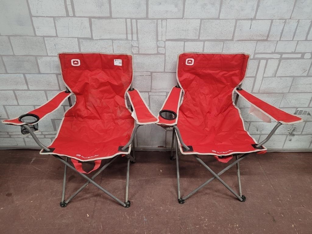 2 Folding lawn chairs