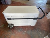 IGLOO ICE CHEST- NO STOPPER