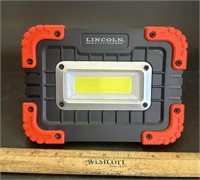 LED WORK LIGHT-NEEDS BATTERIES