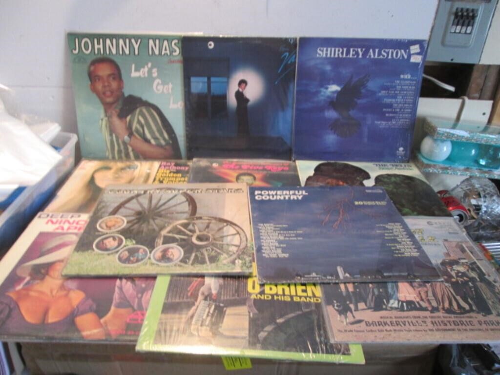 LOT OF 11 ASSORTED VINTAGE RECORDS ALBUMS