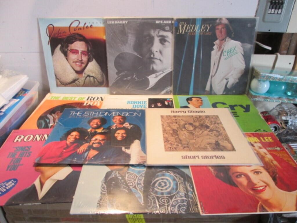 LOT OF 11 ASSORTED VINTAGE RECORDS ALBUMS