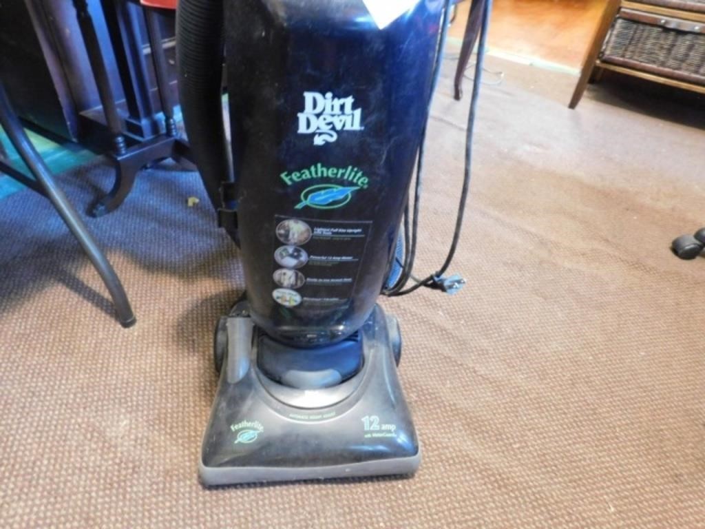 Dirt Devil Featherlite Vacuum & Dirt Devil Versa