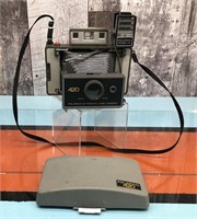 Polaroid 420 Automatic Land Camera - not tested