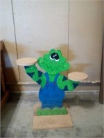 Frog plant stand