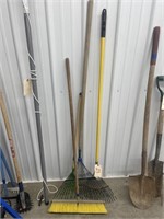 3 Yard Rakes & Push Broom