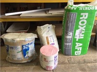 Lot of insulation