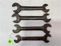 LOT OF 4 OPEN END WRENCHES - KING; NASH; MERIT 31;