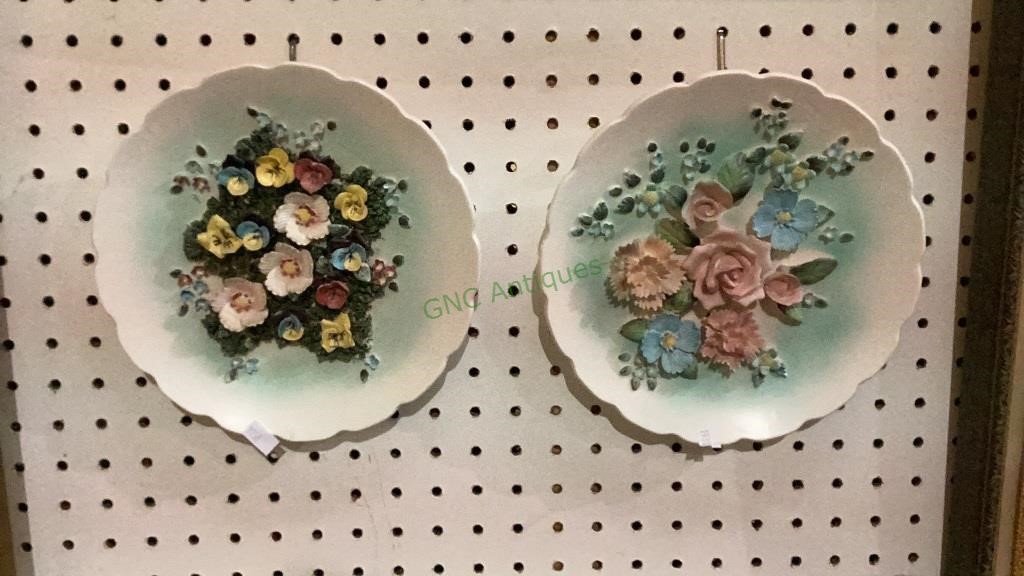 Matching plates with capi DeMonte style flowers.