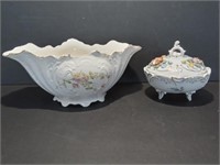 2 Vintage Ceramic Floral Decorative Pieces