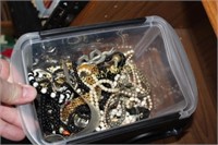 COSTUME JEWELRY IN TOTE