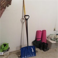 Snow Shovel & Push Broom