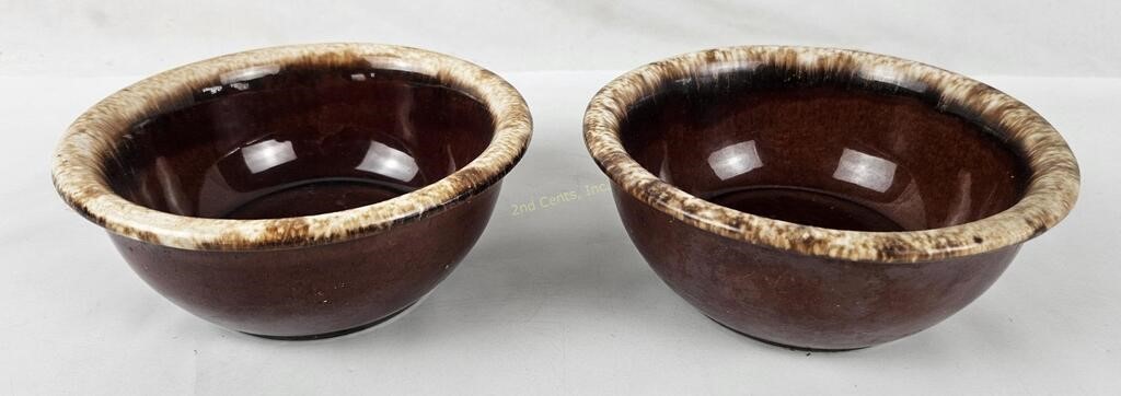 Pair Of Vintage Hull Pottery Bowls