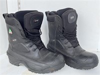 Pair of Baffin Sz 10 CSA steel tow winter boots