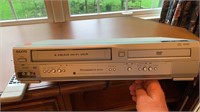 Sanyo VHS / DVD Player w/ remote